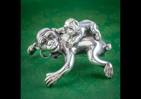 VINTAGE CHIMPANZEE AND BABY BROOCH STERLING SILVER cover